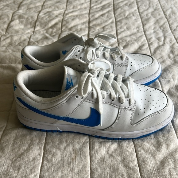 Men’s Nike Dunk Sneakers - Picture 3 of 10